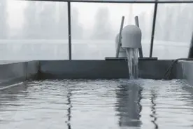 在农村打水井，老人常说打到“阴河”水抽不完，真有“阴河”吗？图片