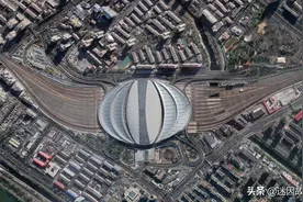 航拍高铁G1次（北京南-上海虹桥）各车站，全是京沪高铁始发站点图片