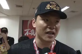 广东夺冠赛后！朱总一语双关，周鹏不满，众人谢杜锋，小胡展团魂图片