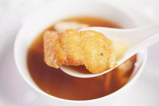 鲨鱼骨炖花胶 鲨鱼骨炖花胶怎么做