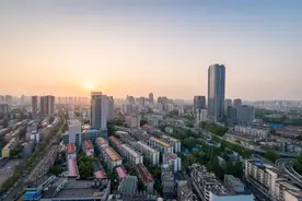 全市第1！库存7209套，新站会永远是刚需最后选择么？图片
