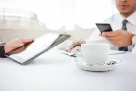 为什么国企现在是合同制，工资不算高，还有那么多人想进去？图片