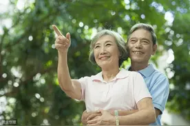 这些地区农民养老金高龄补助政策定了，附各地对比信息，来看看吧图片