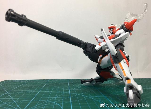 宅客模玩原创测评：青岛社 1/48 烈焰魔剑 测评（素组+展示部分）