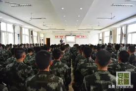 你为什么当兵？图片