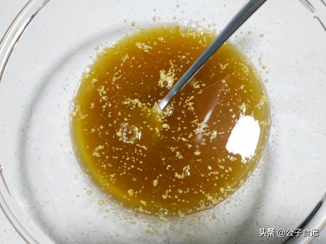 别买蛋糕了，教你用电饭锅做发糕，一样的香甜松软，新手也能学会