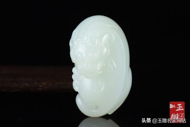 貔貅手链头朝哪个方向好（貔貅佩戴注意的事是什么）