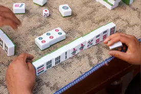 打麻将时经常点炮？规避的办法，你知道吗？图片