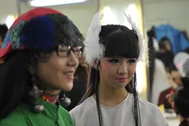 出名时有多狂，现在就有多凉，小彩旗离开杨丽萍后都经历了什么？图片