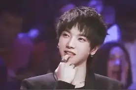 华晨宇张碧晨未婚生女：张碧晨为什么要悄悄生孩子？不合逻辑啊图片