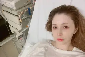 37岁名模官宣44天后晒产后照，生下二胎却仍未婚，还深陷小三传闻图片