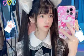 顶级“女陪玩”现状：咬米素颜照变大妈，王奕萌翻车后更红了？图片