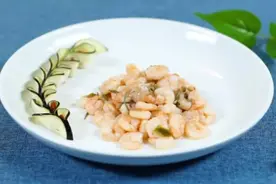 龙井虾仁：舌尖上的鲜美，这道高大上的网红菜，只要5步就能搞定图片