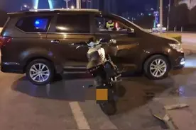 组合盔杀人盔？车友车祸却因为头盔毁容图片