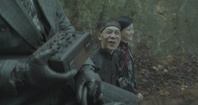 上线1天就破纪录，这片凭什么能被捧为：2021年第一国产惊悚片？