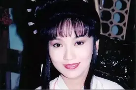 民间故事：宋朝一县令，醉后偷看妻子洗澡，自此日渐憔悴图片