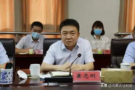 包头市委常委、纪委书记、监委代主任康志刚到东河区调研图片
