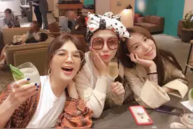 Ella晒合照庆祝SHE成立20周年，三姐妹一路相互扶持胜似亲人图片