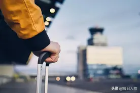 网红名师张雪峰离京背后：落户、买房难，数十万北漂南下图片