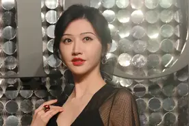 从景甜到胡静，为什么女明星的颜值终点站都是蔡明？图片