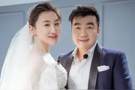 体操冠军何雯娜婚礼遇分歧：是什么，透支了我们的情感？图片