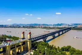 南京长江大桥——让天堑变通途的“争气桥”图片