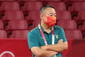 东京奥运乒乓球场地解决方案来了，把裁判桌后移，刘国梁无奈接受图片