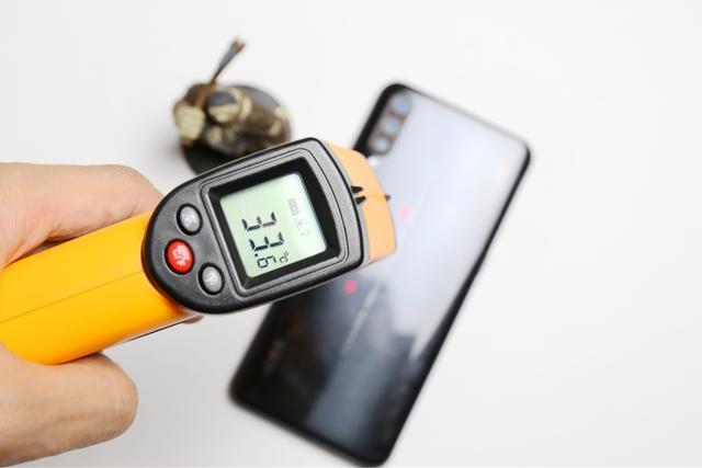 vivo手机的返回键在哪里设置（一周强度使用后我对机皇有了新的认知）