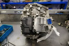 别克昂科威干式双离车辆合抖动，顿挫，异响问题的原因图片