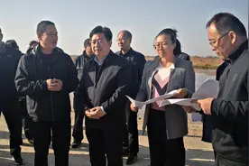 “春晖行动在武威 . 我与家乡共发展”新疆武威商会“家乡行”“光明行”考察活动走进民勤县图片
