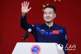 航天英雄翟志刚祖籍是河南濮阳的！2018年还回过清丰图片