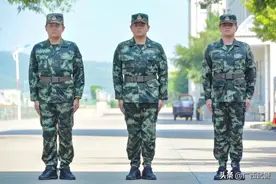 闪光事 | 喔唷！咱广西武警来了“三胞胎”新兵！图片