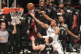 篮网雄鹿抢7裁判报告出炉！末节加时3次漏判，杜兰特被打手遭无视图片