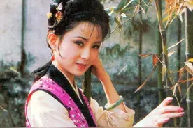 贾宝玉和袭人云雨，为何不碰晴雯，晴雯是不是贾宝玉的初恋？图片