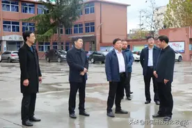 邢台市信都区区委书记李振军到邢台市第八中学调研图片