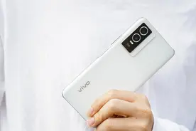 最值得入手三款高颜值轻薄手机推荐 颜值即正义图片