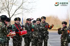拉练路上的“心动瞬间”！你最喜欢哪一张？图片