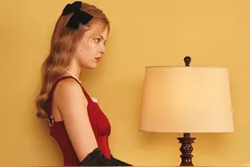 谁说婚包必须正红色？你的结婚购物车可以又美又特别图片