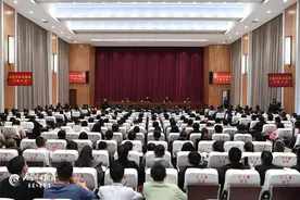 刘爽任内蒙古自治区党委常委、纪委书记图片