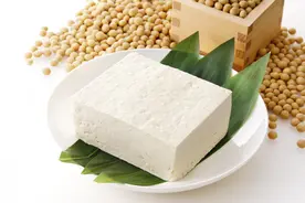天底下那么多物质，为什么只有卤水能点豆腐，它到底是什么原理？图片