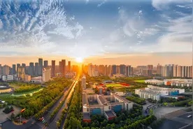 2021新一线城市名单充满争议：请佛山、大连下，合肥、济南上图片