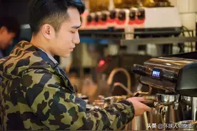 “90后”白手起家，8年捞45亿身家，全是靠你们“奶”出来的图片
