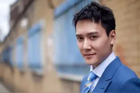赵丽颖十年前接过冯绍峰的捧花？奇妙的缘分！图片
