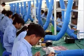 为何工厂女生那么多，还有不少男工打光棍？厂妹说出几个关键原因图片