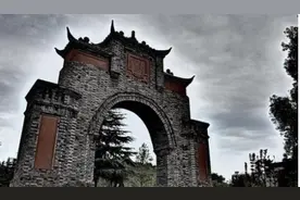 《明朝那些事儿》作者为何再无新作？网友：看他身份就明白了图片
