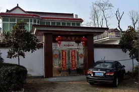 在中国，银行里有100万存款的，大概有多少人？图片