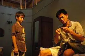 山东聋哑男子抛下一双儿女5年不见踪影，爷爷为孙子奶粉钱愁白头图片