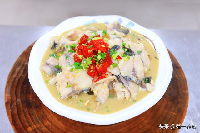 厨师长分享餐馆酸菜鱼做法，详细教程，做法正确，特别适合家常