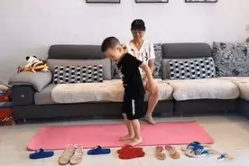 谁说老人带不好娃，聪明奶奶带娃方式火了，三类老人带出优秀娃图片