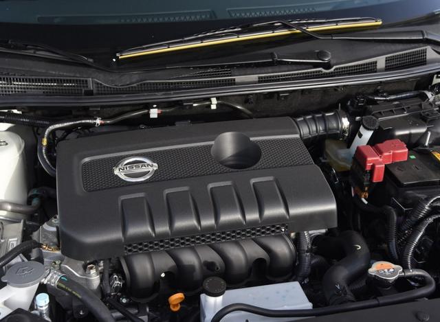 不到8万买高颜值两厢车，隔音奇好车身比飞度大，还有舒适小沙发